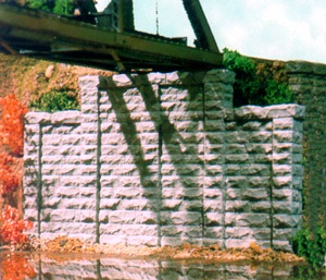 N-SCALE STEPPED CUT STONE WALL-Scenic Express