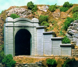 HO-SCALE CASCADE CONCRETE TUNNEL PORTAL