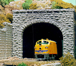 N-SCALE DOUBLE RANDOM STONE PORTAL