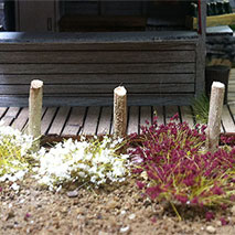 NEW! 6MM WHITE & BURGUNDY GRASS TUFTS/100 PCS.