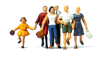HO-SCALE GROUPS DESCENDING STAIRS