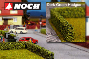 MULTI-SCALE DARK GREEN BOXWOOD HEDGES