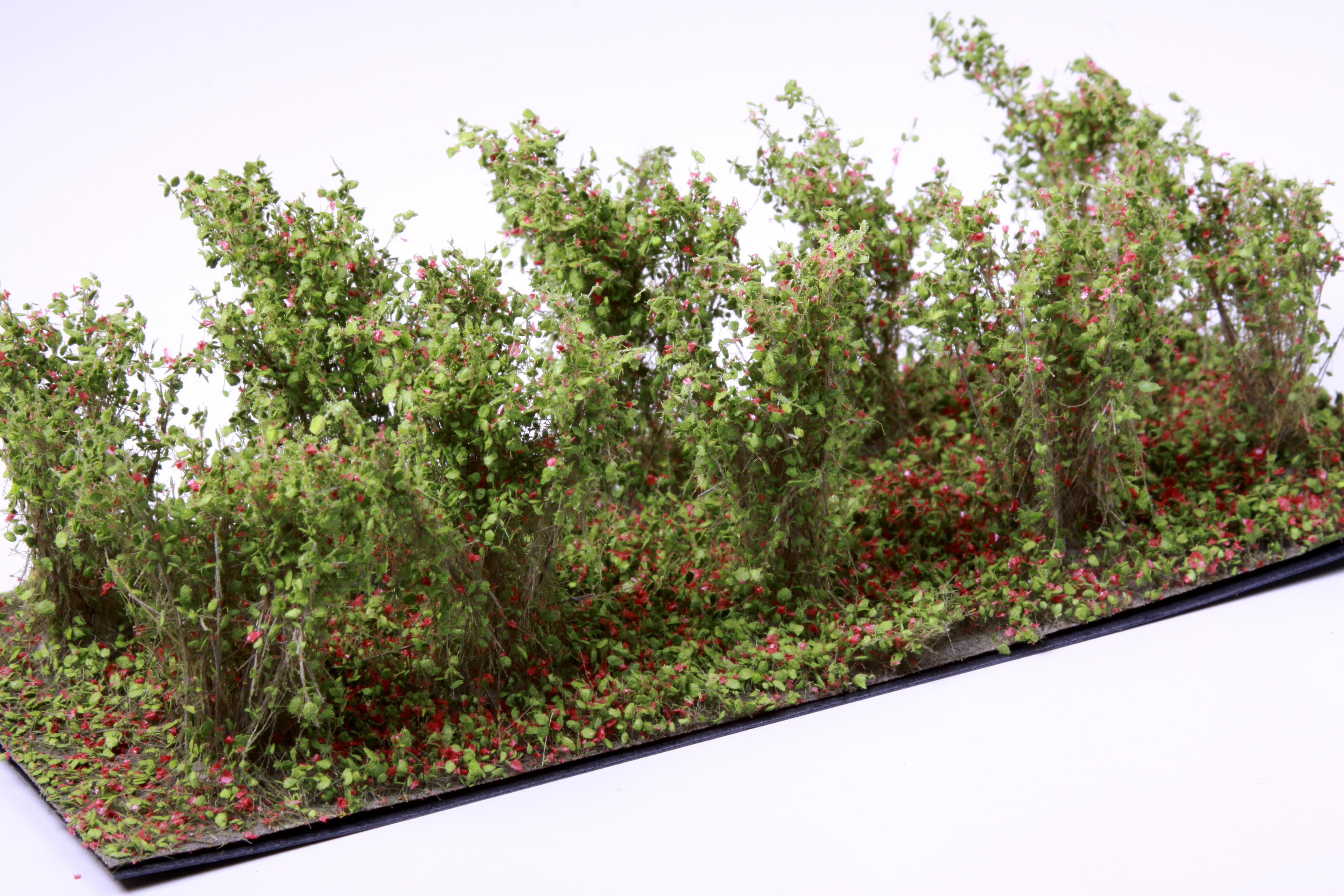 2CM - 3CM LOW RED BUSHES / 10 PCS.