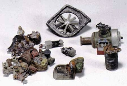 HO-SCALE INDUSTRIAL JUNK